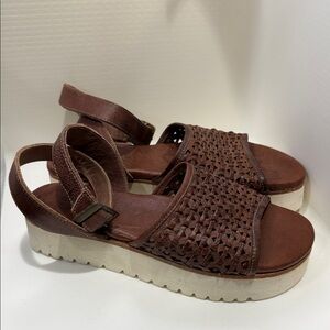 BED|STU Dark Brown Woven Sandals